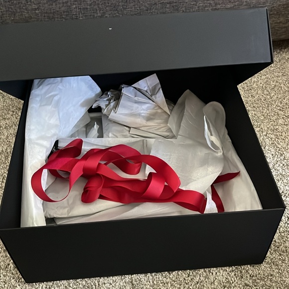 ⭐️Limited sale!⭐️Like new!! Coach Leather Purse with removable strap - Picture 11 of 11